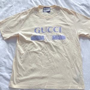 Mens light yellow Gucci tee. Size medium